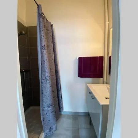 2p - Centre - 300m Plage * Royan